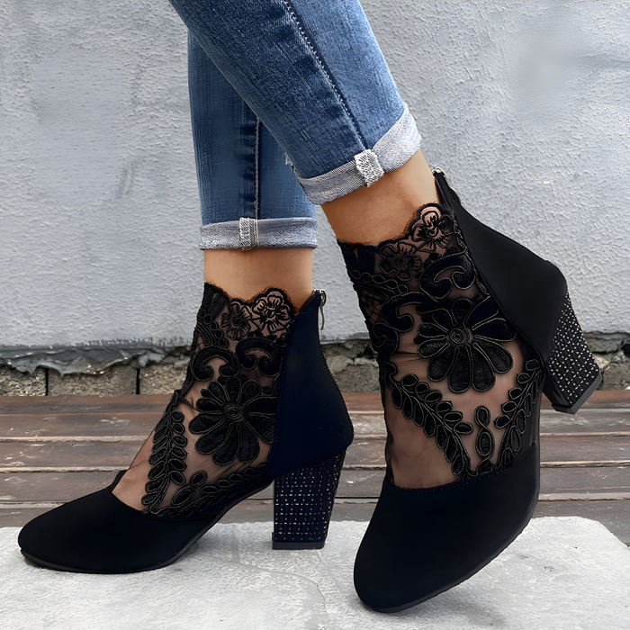 Lynora | Talons Orthopédiques