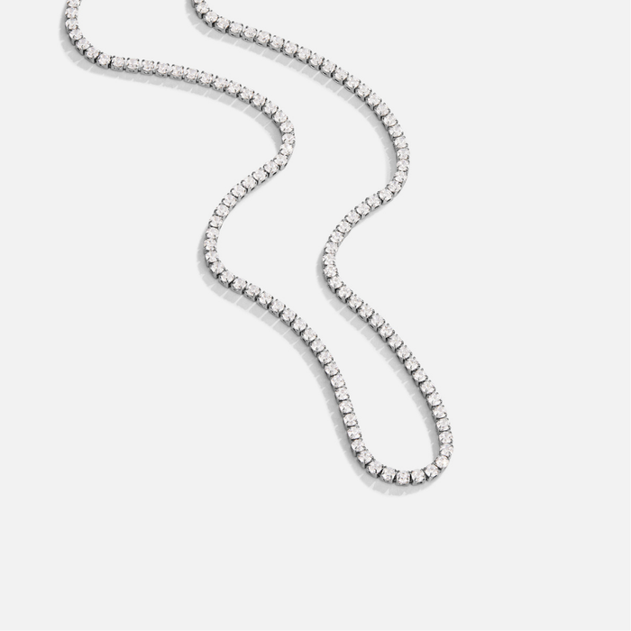 Marguerite – Collier doré avec mini médaillon