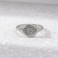 Bague en or pour le solstice d'été